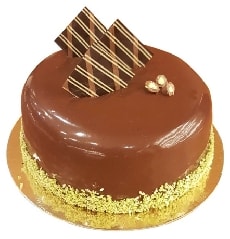 4 Ile 6 kisilik Yuvarlak Sade Cikolatali Yas Pasta